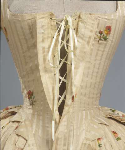 Robe à l'Anglaise (Italian Gown), 1780, Italy, Silk, silk thread embroidery, silk gauze, sequins Galleria del Costume di Palazzo Pitti