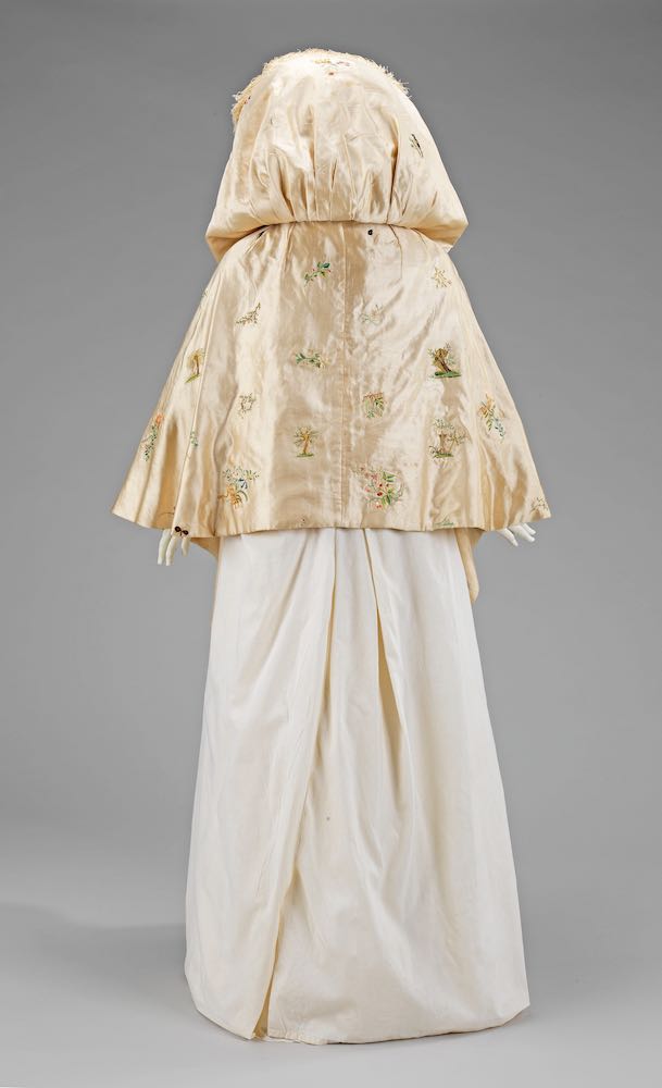 Cape, 1795–1800, British, silk, Brooklyn Museum Costume Collection at The Metropolitan Museum of Art; 2009.300.3890