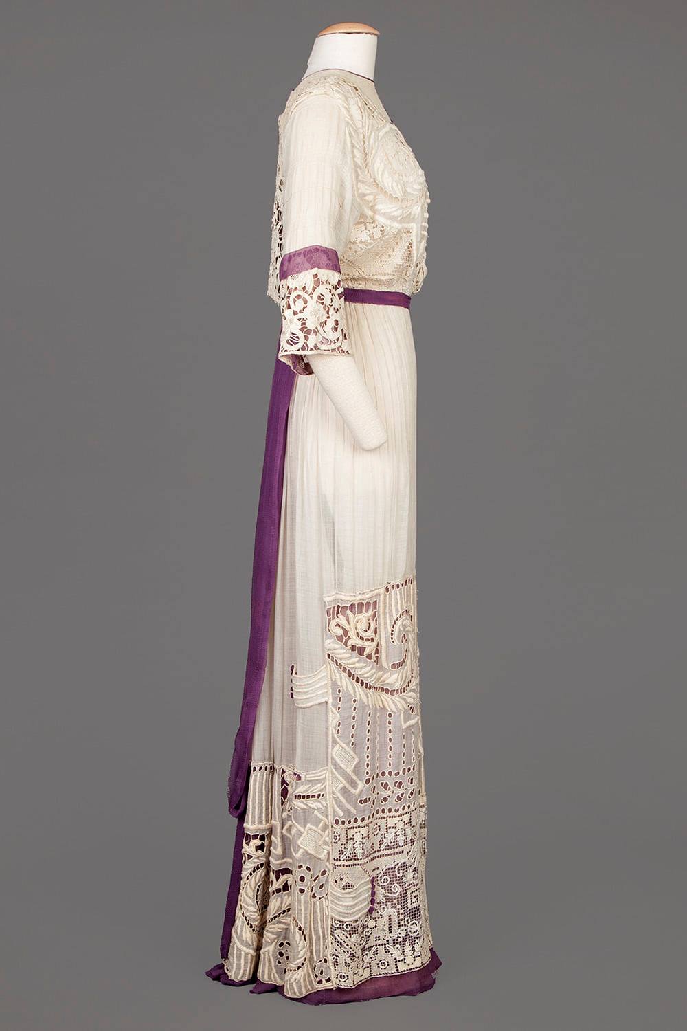 Afternoon dress, 1911-12, Goldstein Museum of Design