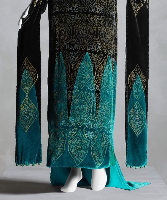 Tea gown, 1920s. Silk, glass, Gallenga (Italian, 1918–1974). Maria Monaci Gallenga (Italian, 1880–1944). 