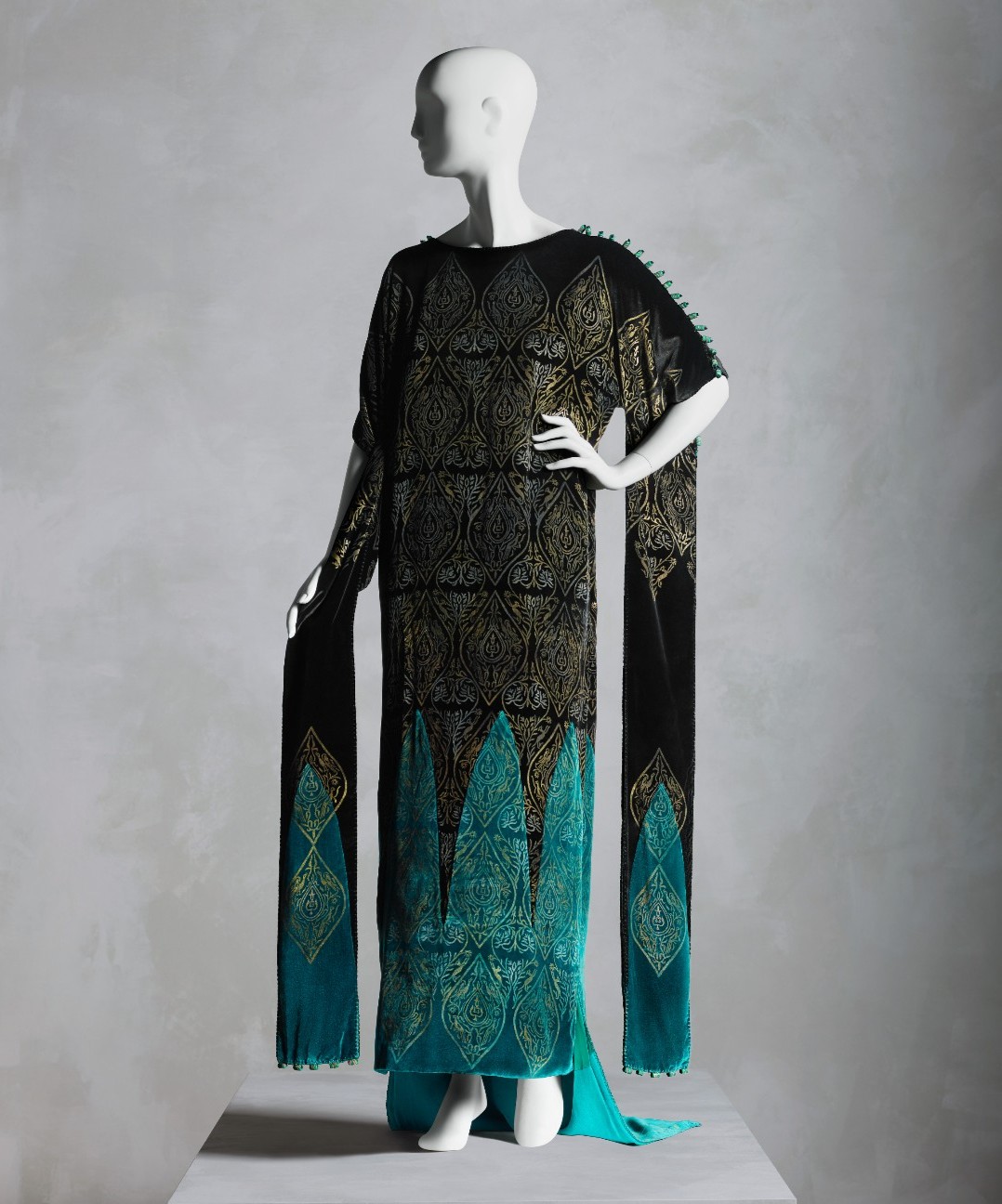 Tea gown, 1920s. Silk, glass, Gallenga (Italian, 1918–1974). Maria Monaci Gallenga (Italian, 1880–1944). 