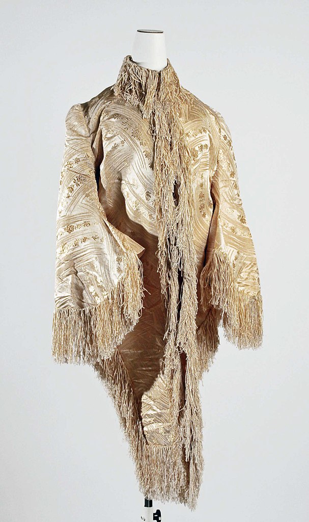 Dolman, probably American; Dolman; 1885–90, silk, Metropolitan Museum of Art, 1979.339.1