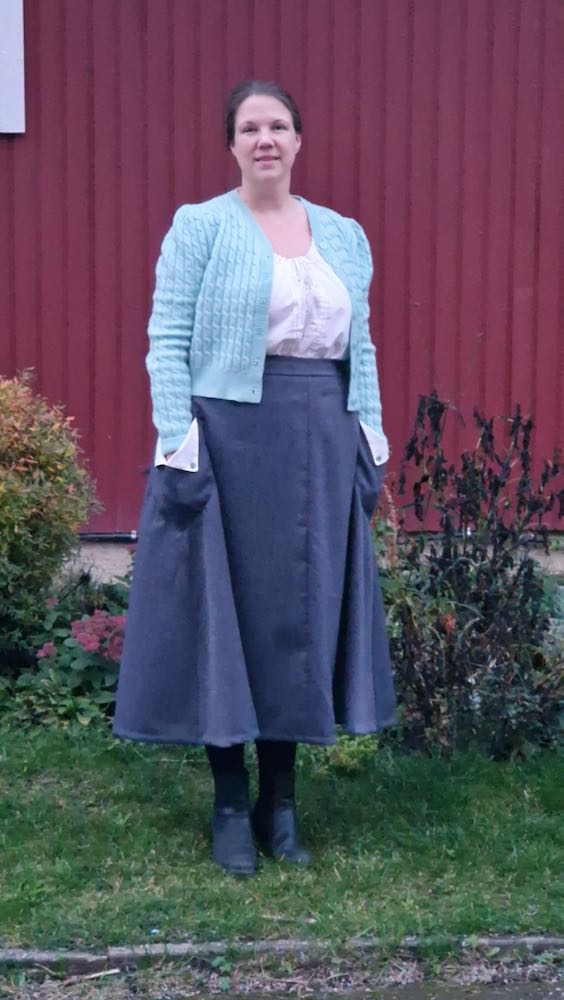 Hanna @medieval_family in the Scroop Patterns Tara Skirt