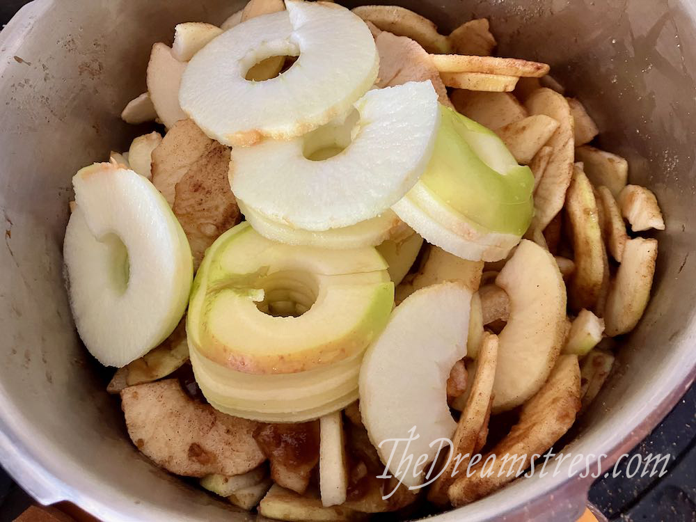Apple Butter thedreamstress.com 