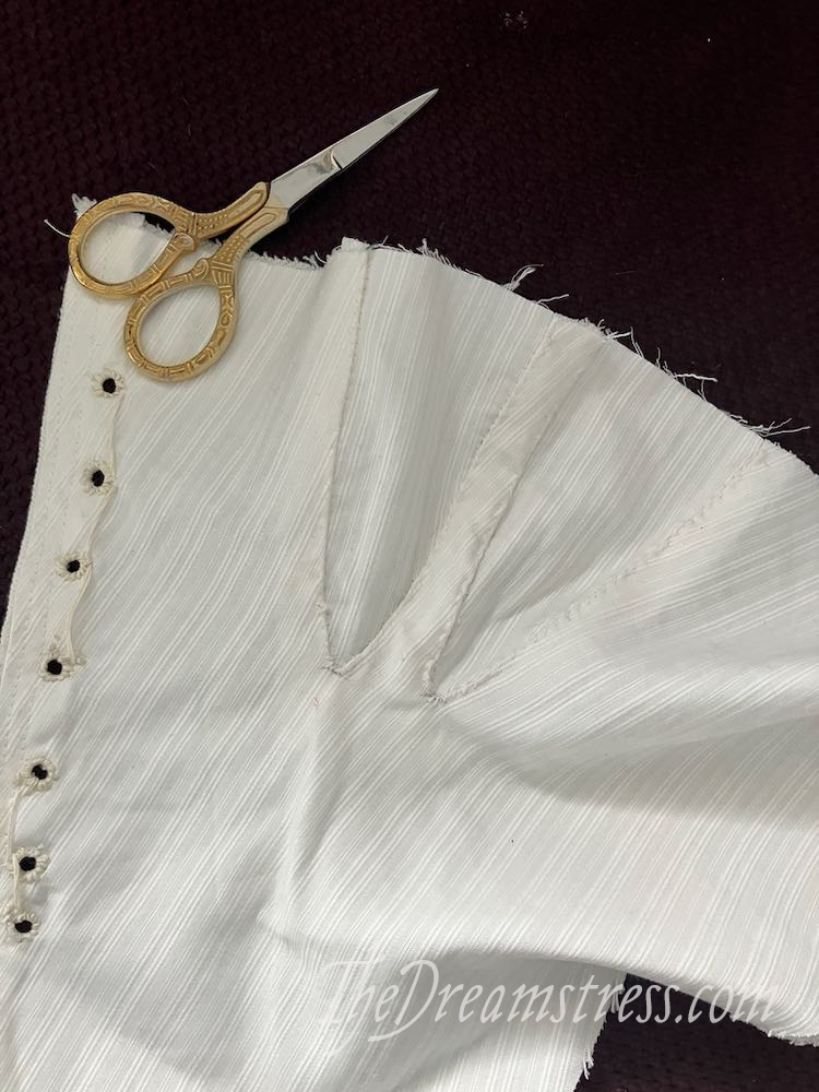 Scroop Patterns Minette Bust Gusset Tutorial