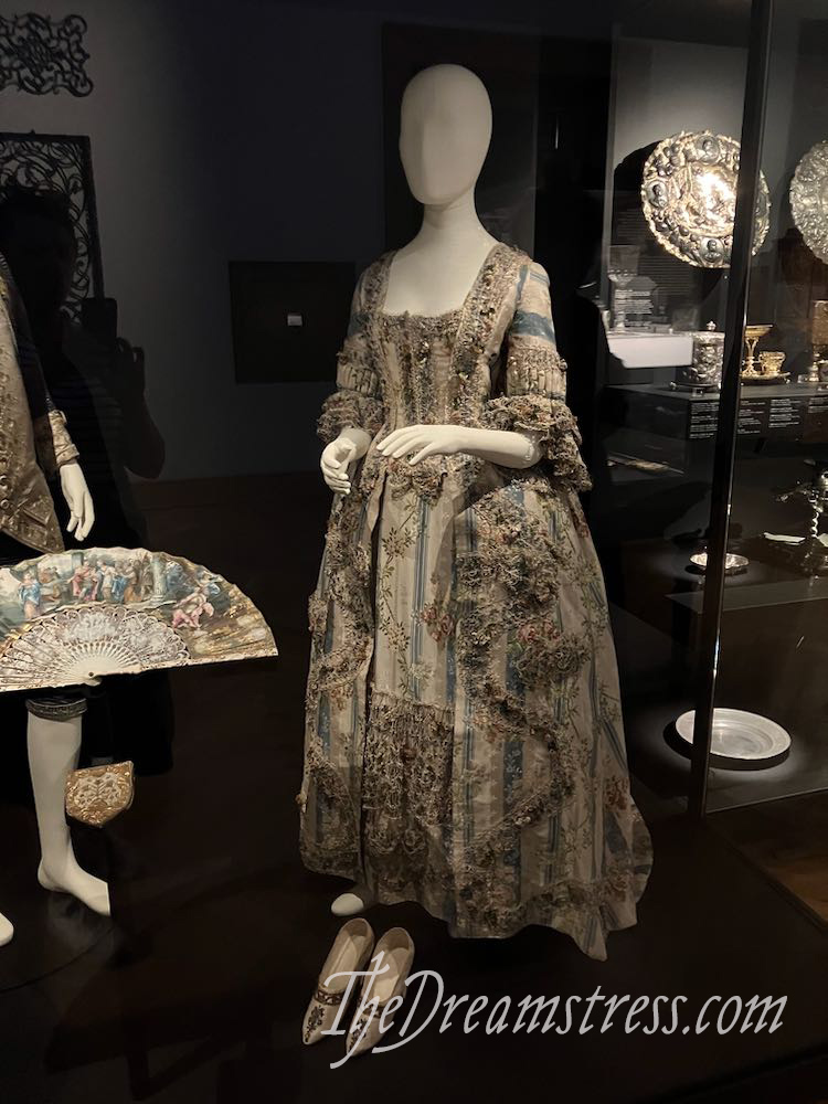 18th century clothes Museum of Decorative Arts, Prague thedreamstress.com