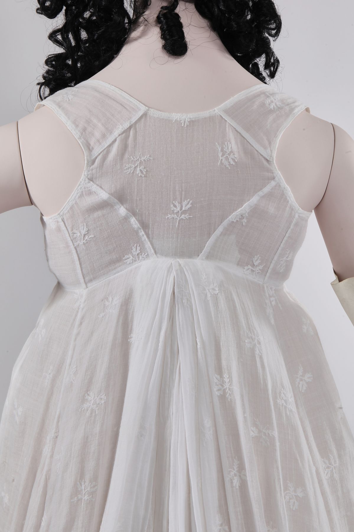 Merveilleuse' gown of embroidered linen, French, 1796-1800. Sold at auction Feb, 2025